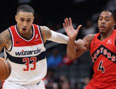 IM体育在线注册-包含猛龙主场击败猛龙，取得新赛季首胜的词条