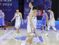 IM体育官方网站-辽宁男篮再度称王，夺得榜首宝座的简单介绍
