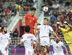 IM体育-中国足球队在国际杯赛中实现突破