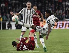 IM体育官方平台-塞维利亚主场战平尤文图斯，双方均表现出色的简单介绍