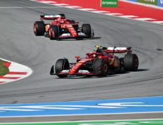 IM体育官网-包含哈斯车队险胜红牛二队，塞恩斯点燃赛场的词条