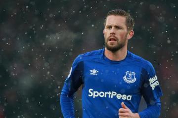 IM体育数据分析平台-霍勒迪之夜，数据全面爆炸，铸就季后赛传奇