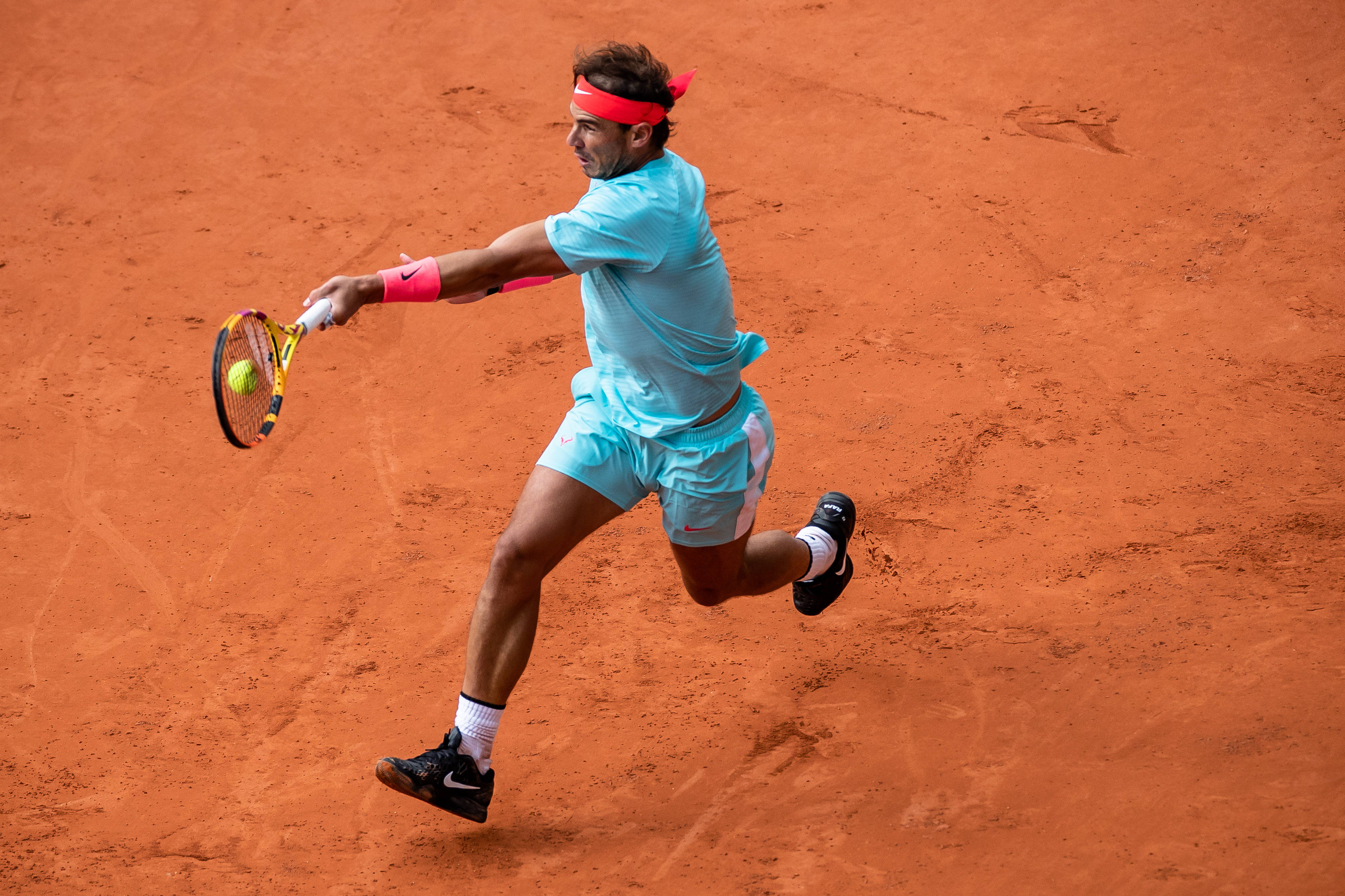 IM体育平台-欧洲网球队翻盘法国网球队，纳达尔惊艳世界