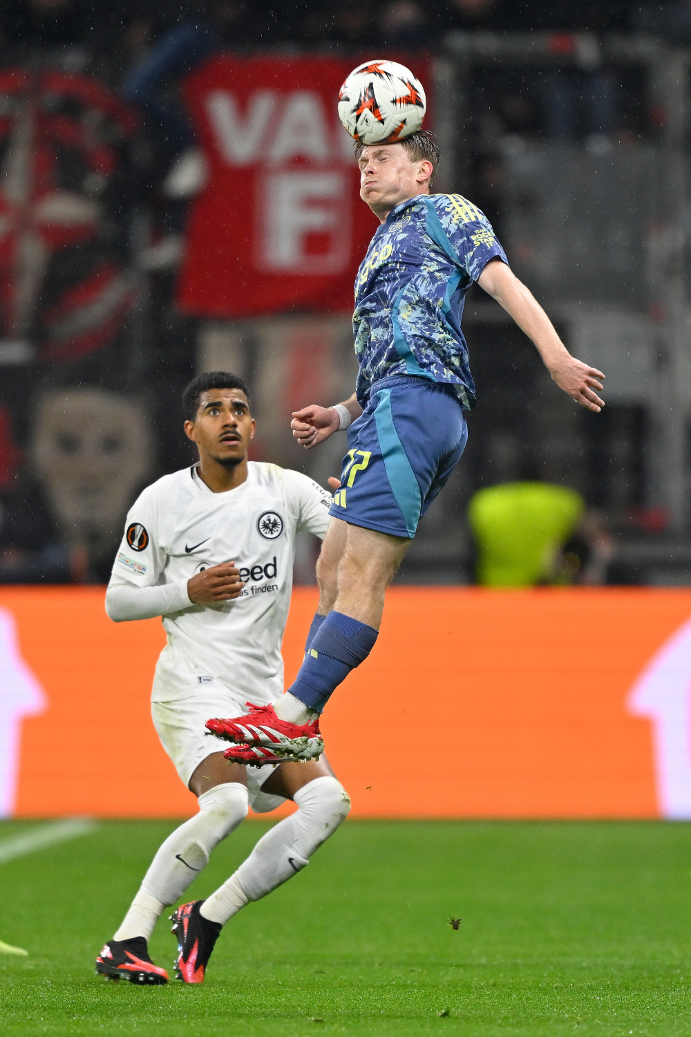 IM体育注册链接-包含法兰克福欢迎瑞士豪门,备战重要赛事的词条