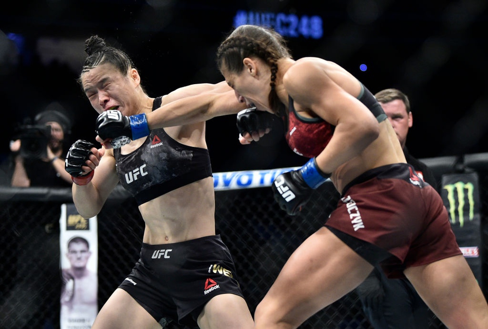 IM体育动画直播通道-挑战者与卫冕者交手，胜负难料