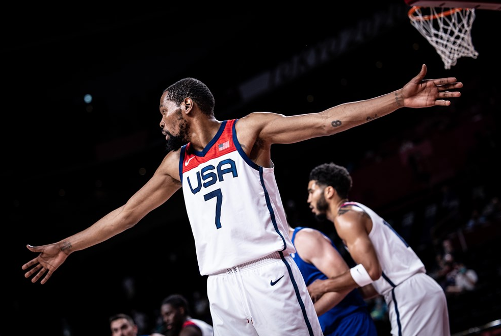 IM体育官方网-美国男篮实力碾压荷兰，挺进半决赛