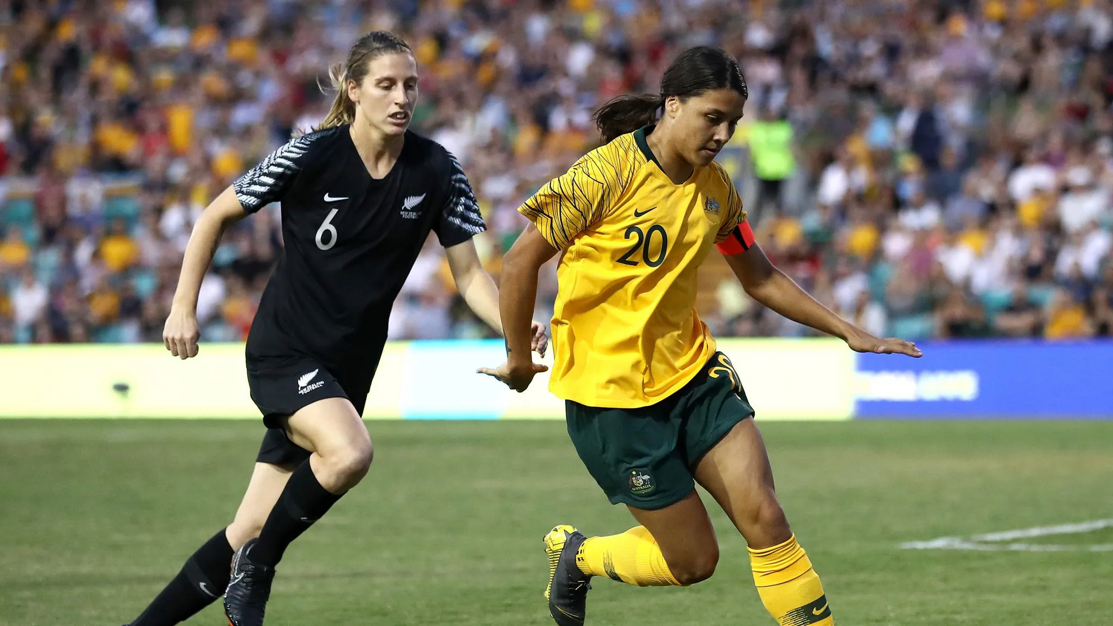 IM体育赛事直播入口-墨西哥女足队长展现领袖风采