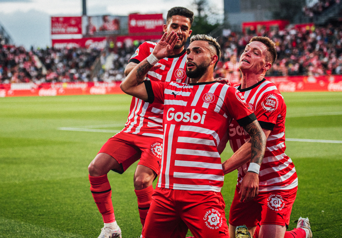 IM体育平台-赫罗纳主场击败比利亚雷亚尔，跻身前列