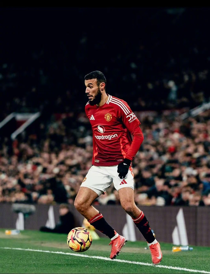 IM体育注册链接-曼联主场击败南安普顿，终结连败