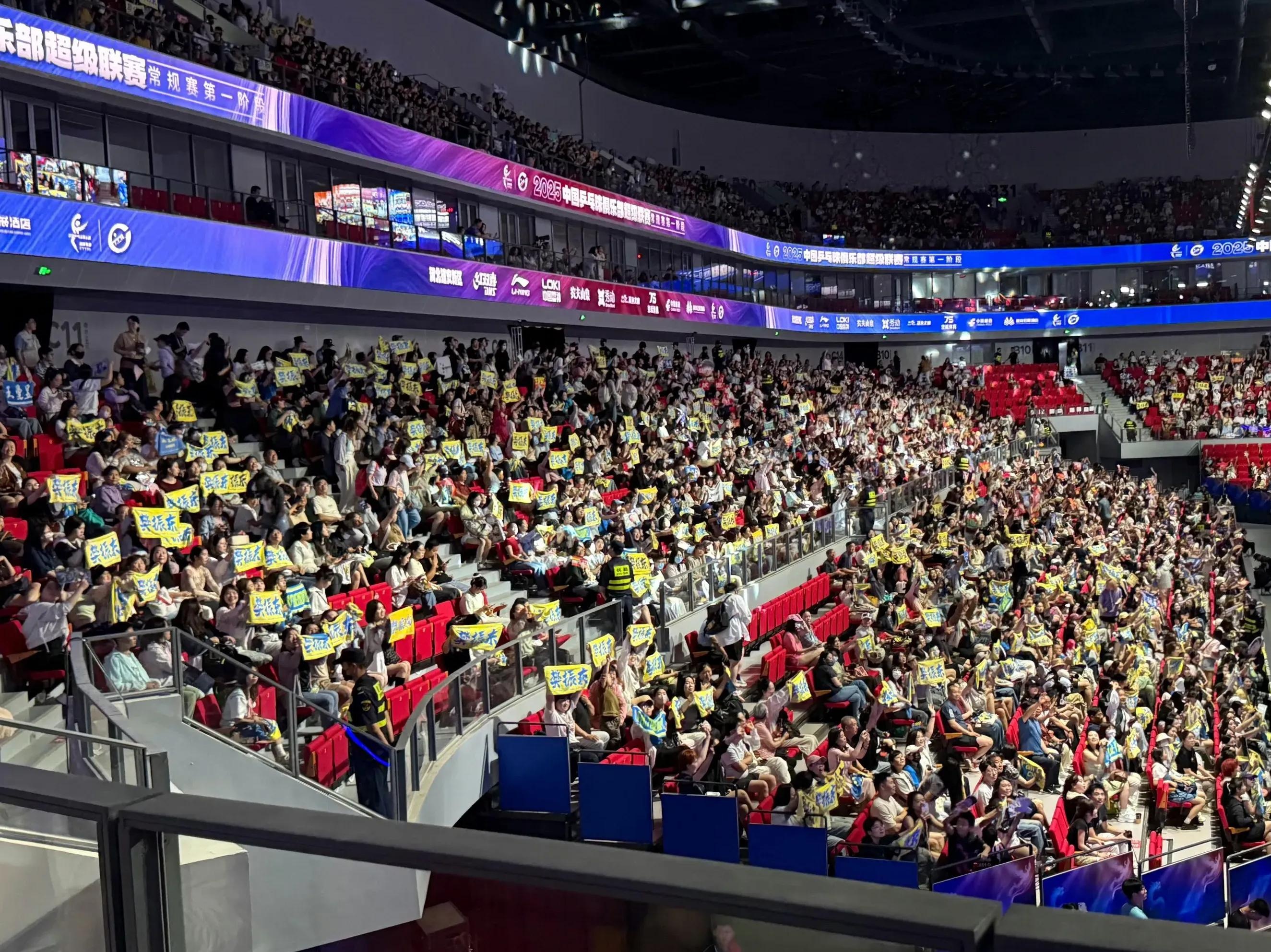 IM体育社区互动入口-大连一方举办球队粉丝见面会活动的简单介绍