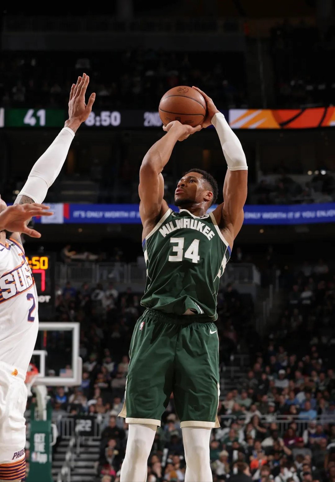 IM体育动画直播通道-包含魔术爆冷南韩男篮，布克爆发神勇的词条