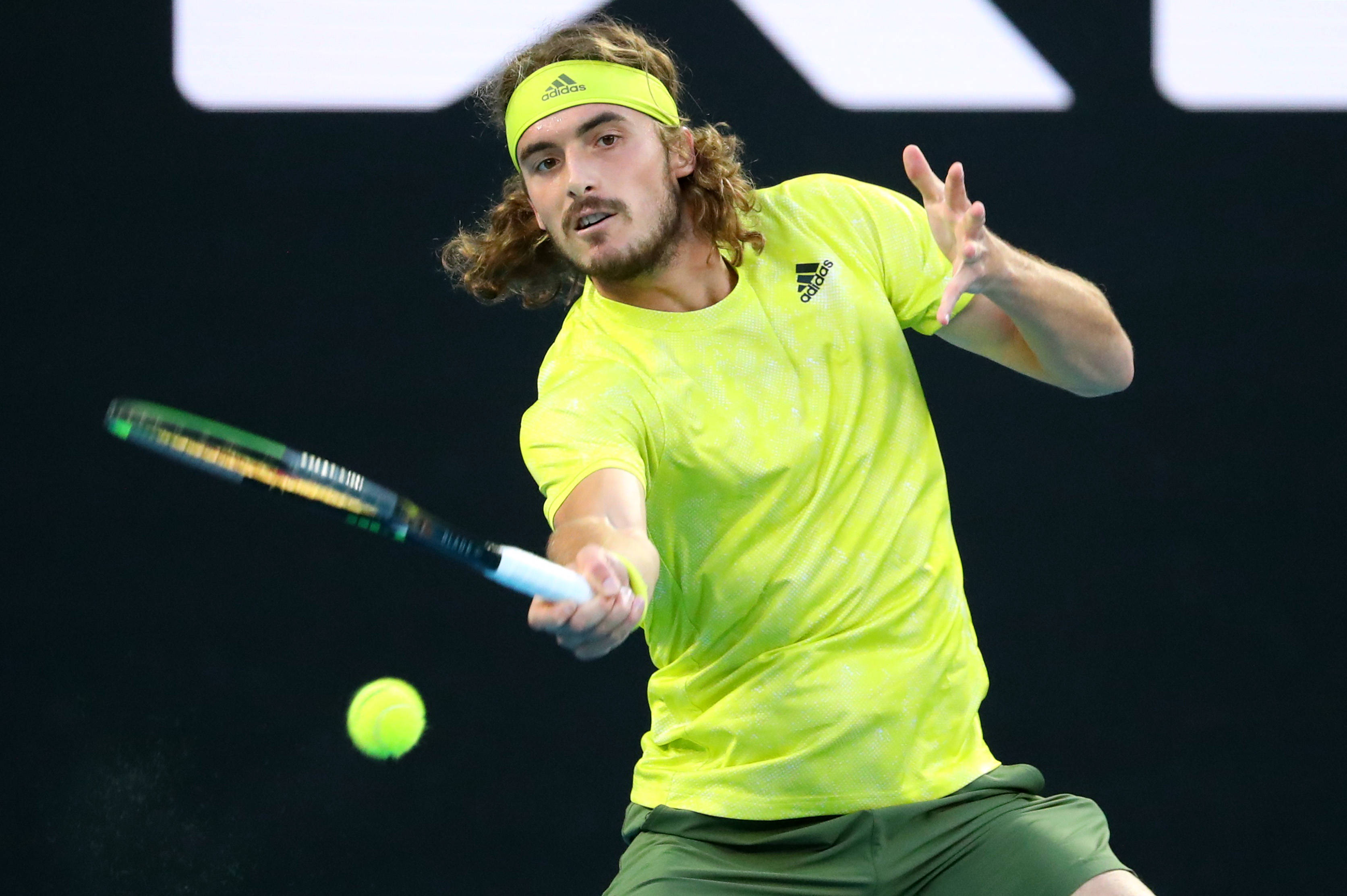 IM体育社区互动入口-澳网绝杀年终总决赛,西西帕斯刷新纪录