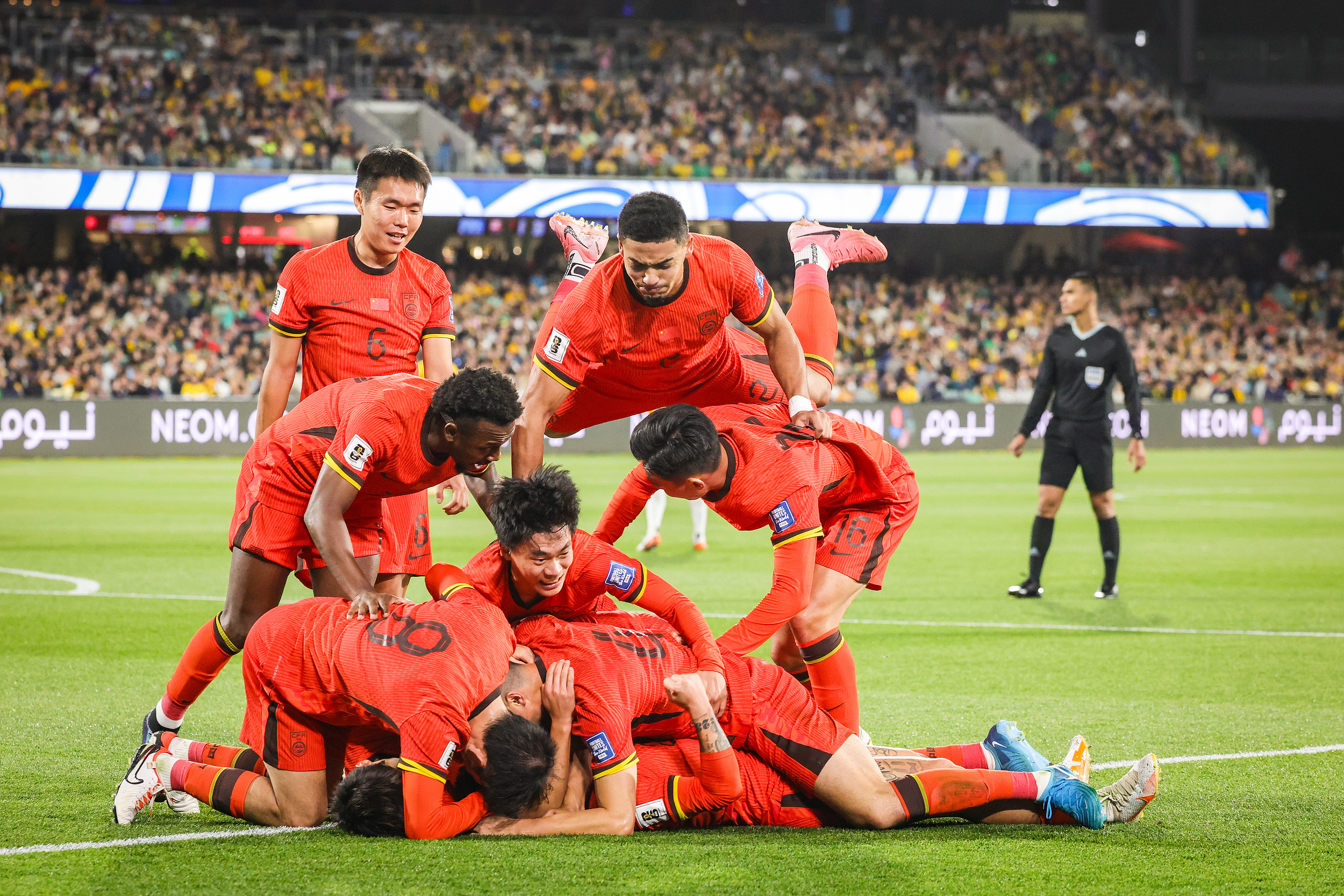 IM体育网页版登录入口-日本队碾压葡萄牙队，林高远点燃赛场的简单介绍