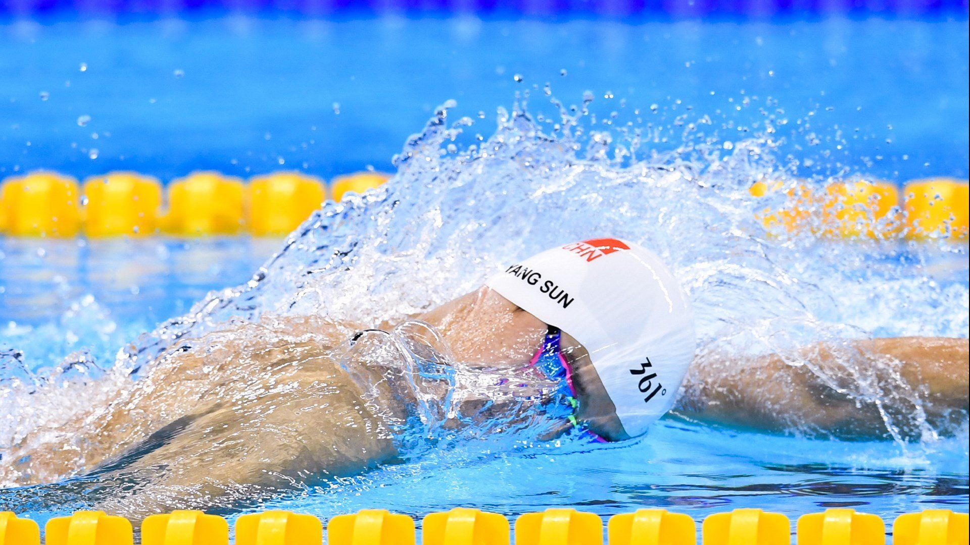 IM体育-冰与火的终章，拉什福德一剑封喉，冰岛强行终结比利时黄金时代