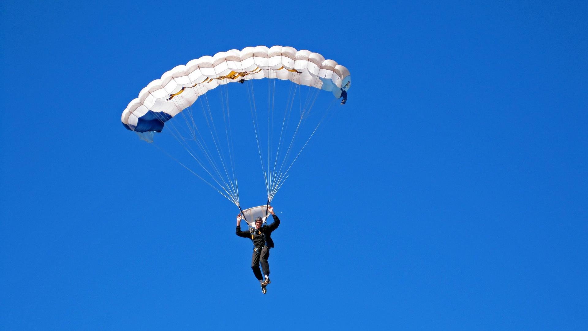 IM体育官网-羽坛史诗逆转,印度队绝境翻盘丹麦,郑思维关键一击定乾坤